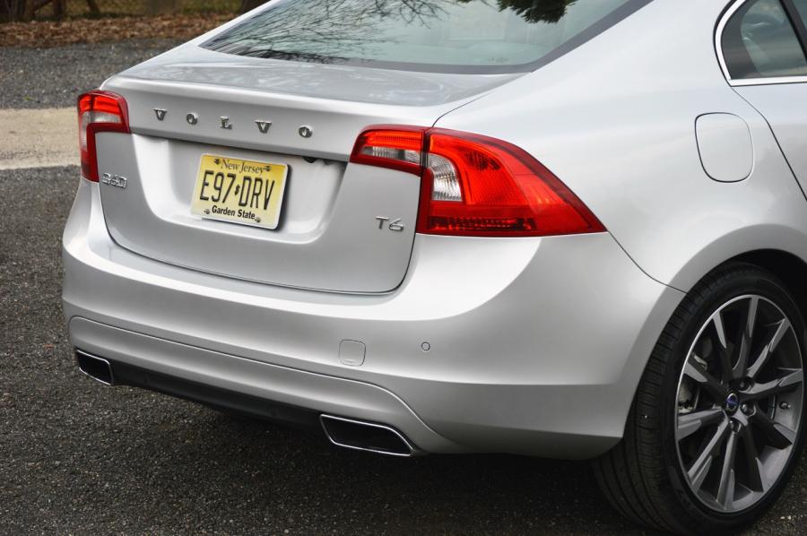  Volvo S60 T6 Drive-E 2015 года  (фото 17 из 18)